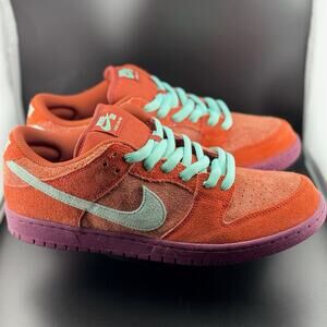 Nike SB Dunk Low Mystic Red Rosewood